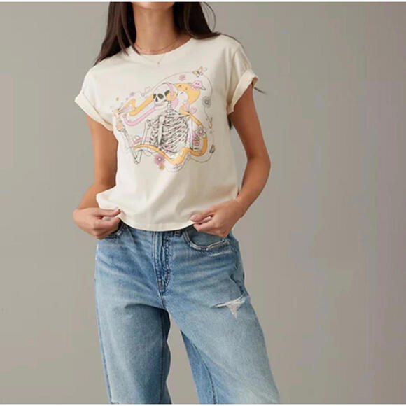 American Eagle Cream Oversized Halloween Skeleton Graphic T-Shirt- Size Large - Picture 2 of 9